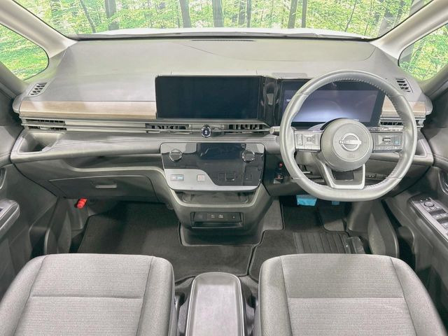 セレナ1.4 e-POWER ハイウェイスターV