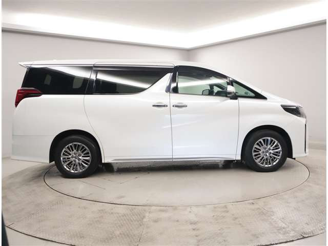 アルファードハイブリッド 2.5 S タイプゴールドII E-Four 4WD