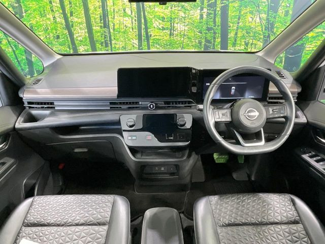 セレナ1.4 e-POWER ハイウェイスターV
