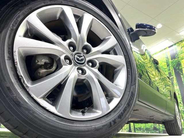 �y����18�C���`�A���~�z�C�[���z�O�ςɃ}�b�`���������A���~�z�C�[���𑕒����Ă���܂��B�e��ЊO�A���~�z�C�[����A�X�^�b�h���X�^�C�����戵�����Ă���܂��B���񂲑��k����������
