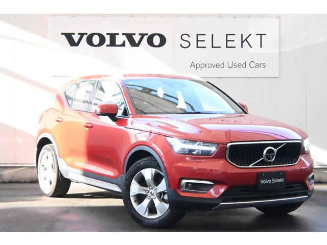 XC40B4 AWD モメンタム 4WD
