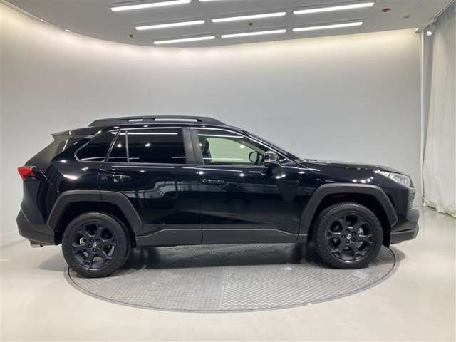 RAV42.0 アドベンチャー オフロードパッケージ 4WD
