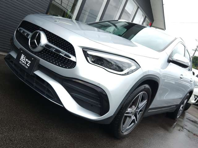 GLAクラスGLA200d 4マチック AMGライン 4WD