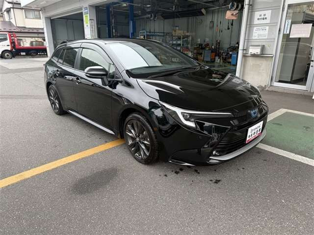 カローラツーリング1.8 ハイブリッド W×B E-Four 4WD