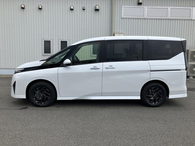 セレナ1.4 e-POWER ハイウェイスターV