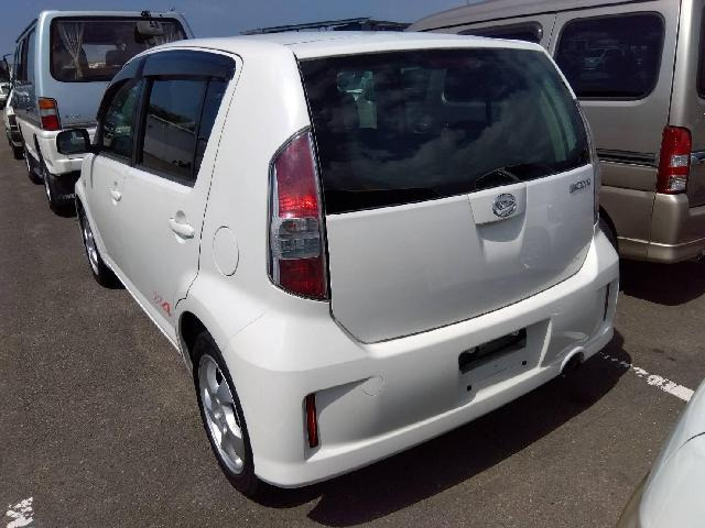 ブーン0.9 X4 ハイグレードパック 4WD