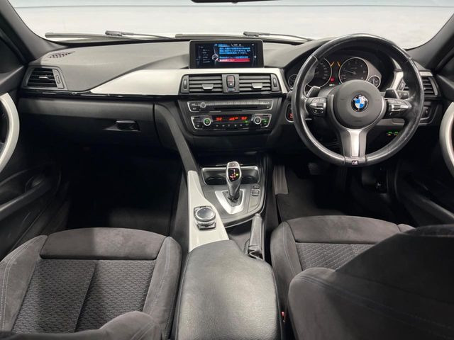 3シリーズツーリング320d Mスポーツ