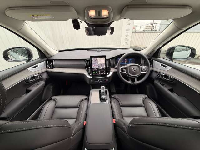 XC90ウルトラ T8 AWD プラグインハイブリッド 4WD