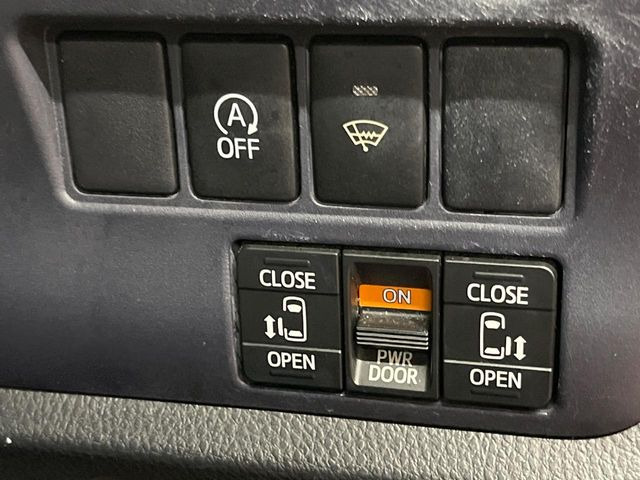ヴォクシー2.0 ZS