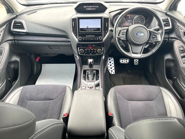 フォレスター1.8 スポーツ 4WD