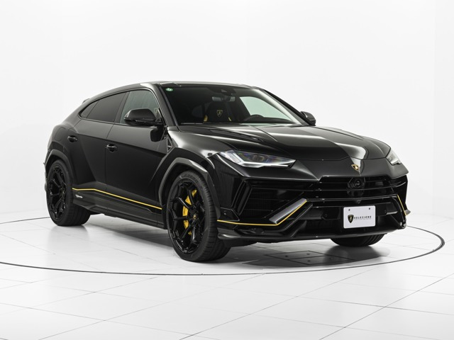 ウルスペルフォルマンテ 4WD