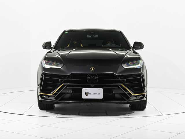 ウルスペルフォルマンテ 4WD