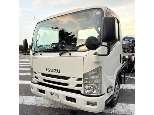 エルフ積載車