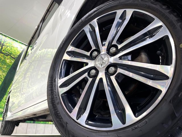 �y����15�C���`�A���~�z�C�[���z�O�ςɃ}�b�`���������A���~�z�C�[���𑕒����Ă���܂��B�e��ЊO�A���~�z�C�[����A�X�^�b�h���X�^�C�����戵�����Ă���܂��B���񂲑��k����������