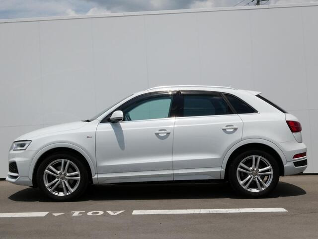 Q32.0 TFSI クワトロ 180PS Sラインパッケージ 4WD