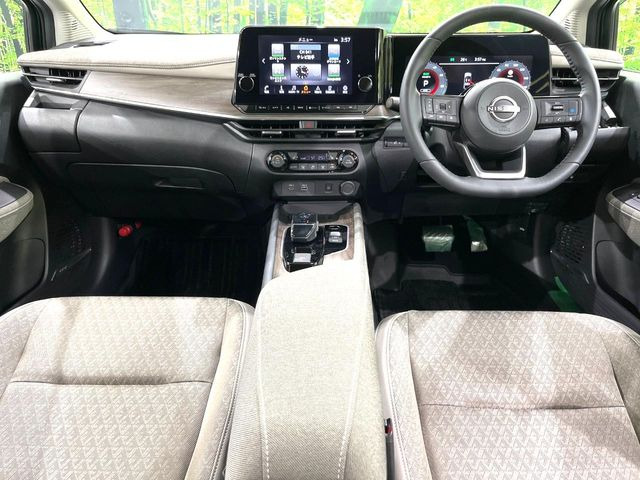 ノートオーラ1.2 G FOUR 4WD