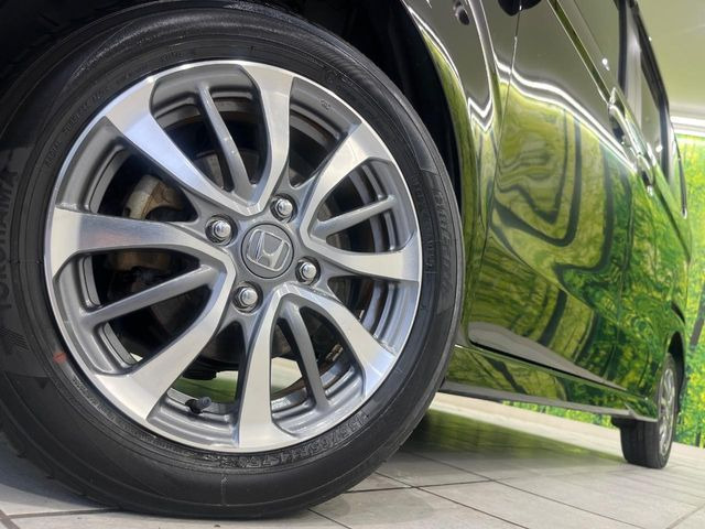 �y����14�C���`�A���~�z�C�[���z�O�ςɃ}�b�`���������A���~�z�C�[���𑕒����Ă���܂��B�e��ЊO�A���~�z�C�[����A�X�^�b�h���X�^�C�����戵�����Ă���܂��B���񂲑��k����������