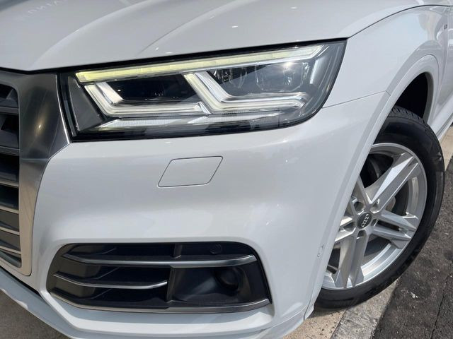 ��LED�w�b�h���C�g:������LED�w�b�h���C�g�ŁA���S�^�]���x����ǍD�Ȏ��E��!