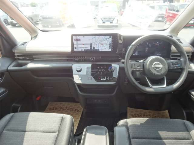 セレナ1.4 e-POWER ハイウェイスターV