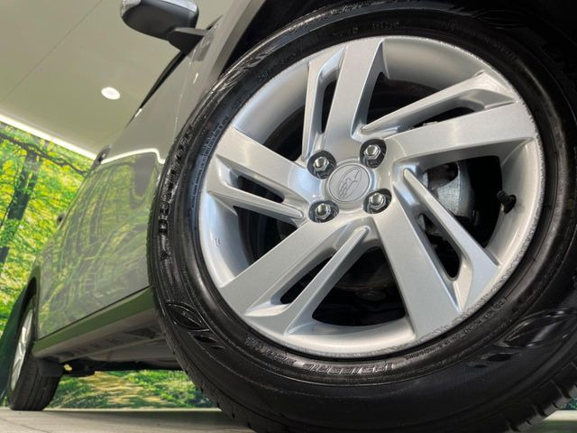 �y����16�C���`�A���~�z�C�[���z�O�ςɃ}�b�`���������A���~�z�C�[���𑕒����Ă���܂��B�e��ЊO�A���~�z�C�[����A�X�^�b�h���X�^�C�����戵�����Ă���܂��B���񂲑��k����������