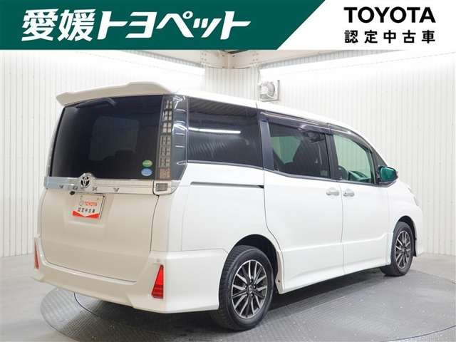 ヴォクシー2.0 ZS 煌
