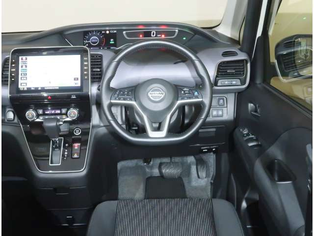 セレナ2.0 ハイウェイスターV 4WD
