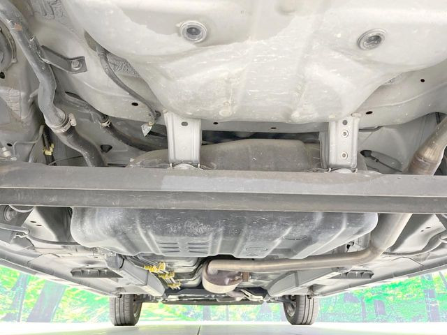 下回りがきれいなうちに、防錆加工の施工がオススメ。降雪地域はもちろん、沿岸部にお住いの方や、趣味でマリン・ウィンタースポーツをされる方にご好評いただいております。