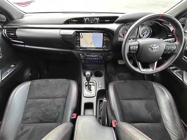 ハイラックス2.4 Z GRスポーツ ディーゼル 4WD