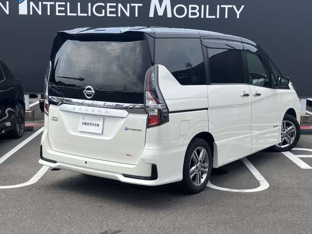 セレナ1.2 e-POWER ハイウェイスターV