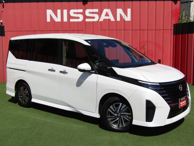 セレナ1.4 e-POWER ハイウェイスターV