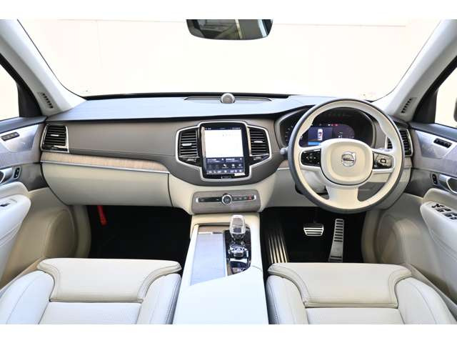 XC90リチャージ PHEV T8 AWD アルティメット 4WD
