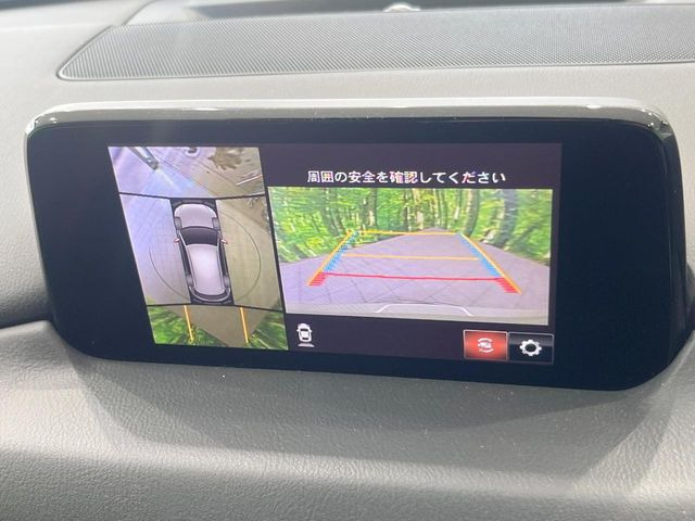 【360&deg;ビューモニター】専用のカメラにより、上から見下ろしたような視点で360度クルマの周囲を確認することができます☆死角部分も確認しやすく、狭い場所での切り返しや駐車もスムーズに行えます。