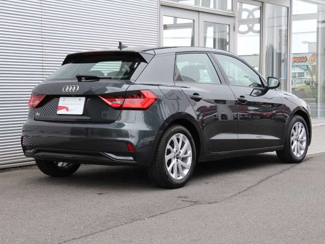 A1スポーツバック25 TFSI アドバンスド