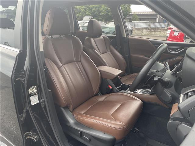 フォレスター2.0 アドバンス 4WD