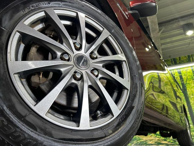 �y15�C���`�A���~�z�C�[���z�O�ςɃ}�b�`�����A���~�z�C�[���𑕒����Ă���܂��B�e��A���~�z�C�[����A�X�^�b�h���X�^�C�����戵�����Ă���܂��B���񂲑��k����������