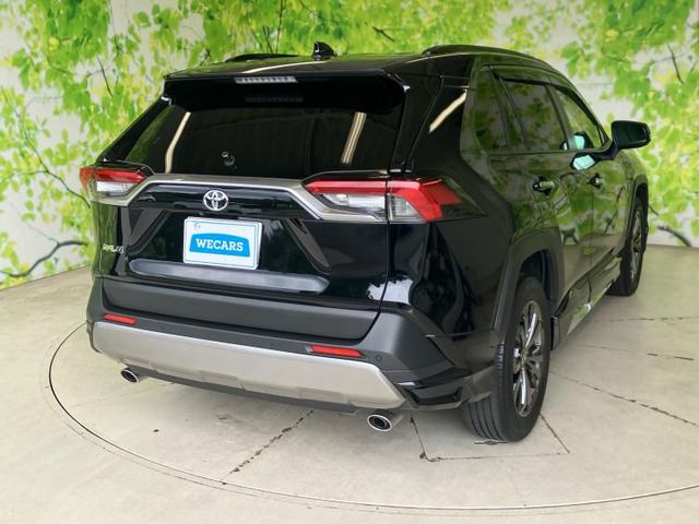 RAV42.0 G 4WD