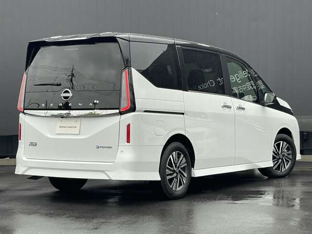 セレナ1.4 e-POWER ハイウェイスターV