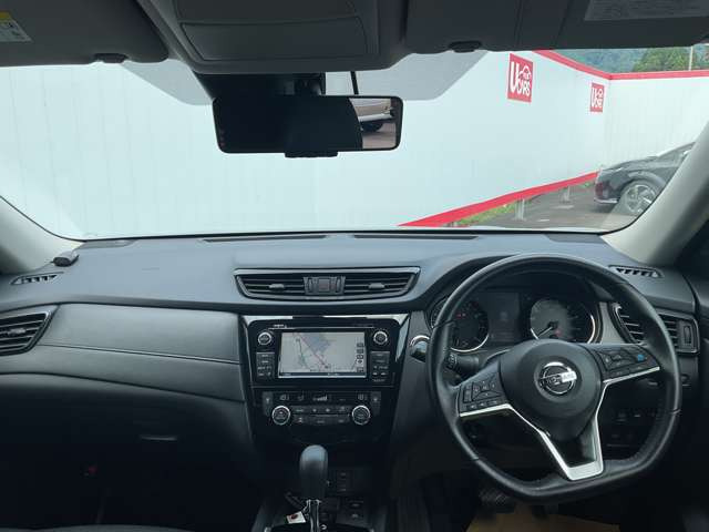 エクストレイル2.0 20X 4WD 3列車