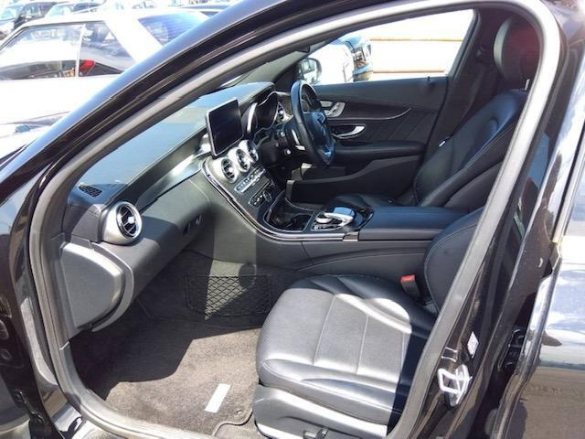 CクラスワゴンC220d スポーツ 本革仕様