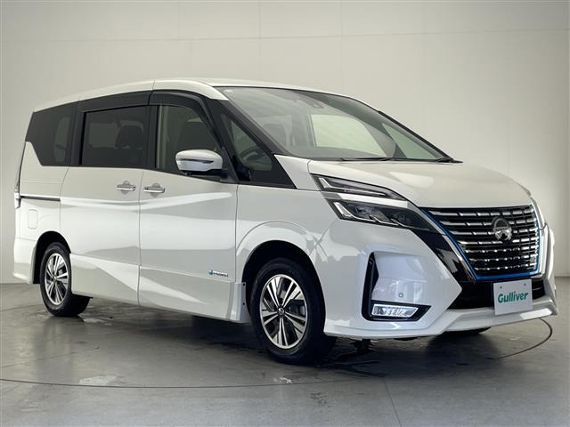 セレナ1.2 e-POWER ハイウェイスターV