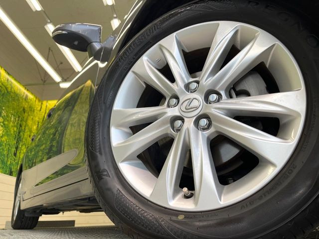 �y����16�C���`�A���~�z�C�[���z�O�ςɃ}�b�`���������A���~�z�C�[���𑕒����Ă���܂��B�e��ЊO�A���~�z�C�[����A�X�^�b�h���X�^�C�����戵�����Ă���܂��B���񂲑��k����������