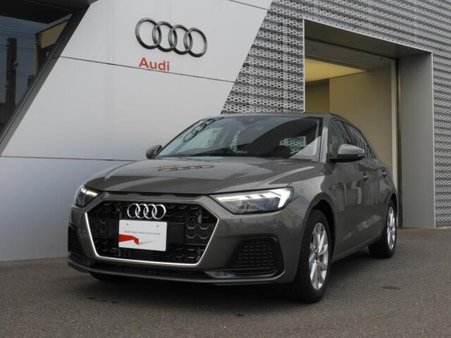 A1スポーツバック25 TFSI アドバンスド