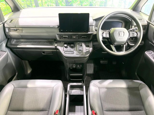 ステップワゴン2.0 e:HEV スパーダ