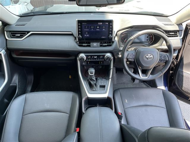 RAV42.0 G 4WD