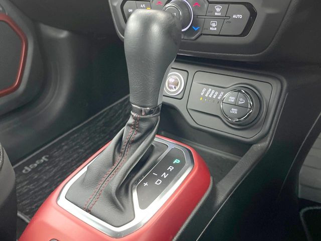 ��MT���[�h�t��AT:�ʏ�͎����ł����Ȃ���ϑ�(�M�A�`�F���W)���h���C�o�[�̑���ɂ���ĈӐ}�I�ɕς�����V�X�e���ł��B����w���i�̃h���C�u�����y���݂��������܂�!