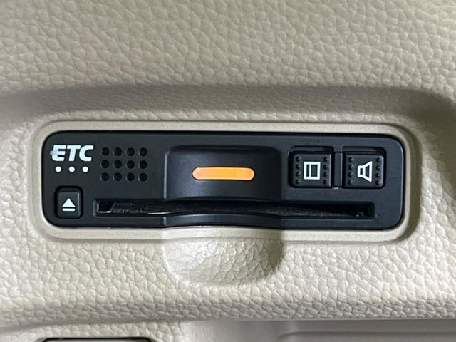 【ETC】高速道路の料金所をストレスなく通過!話題のスポットやサービスエリアに多い「スマートIC」利用時は必須のアイテムです。当店でセットアップを実施、ご納車当日からすぐにご利用いただけます!