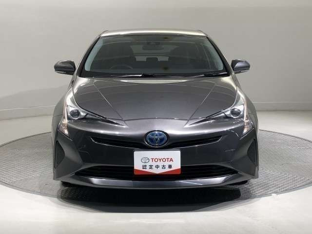 プリウス1.8 S