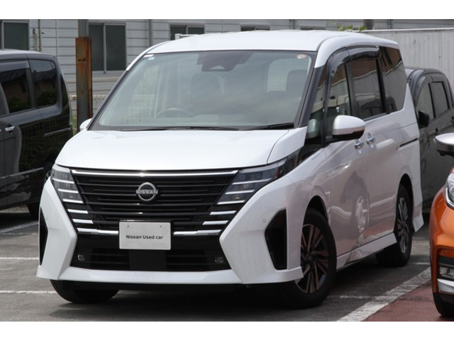 セレナ1.4 e-POWER ハイウェイスターV ステップタイプ