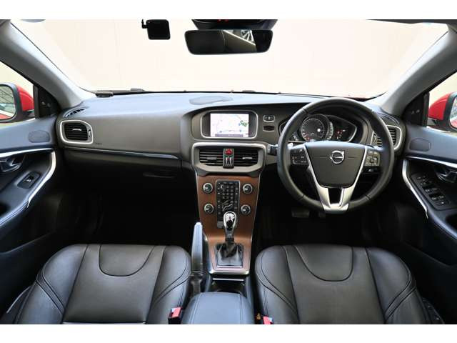 V40T3 インスクリプション