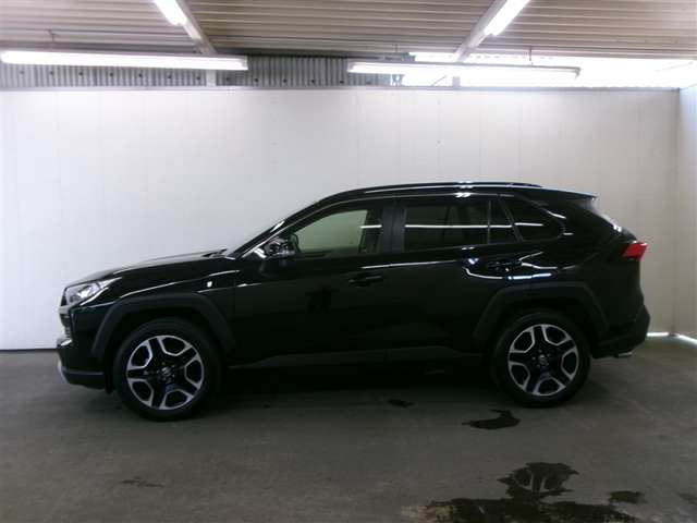RAV42.0 アドベンチャー 4WD